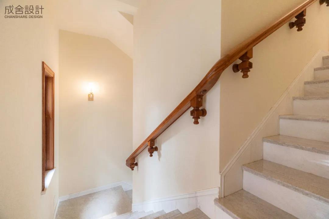 樓梯-常州別墅簡(jiǎn)歐裝修 樓梯-常州別墅簡(jiǎn)歐裝修