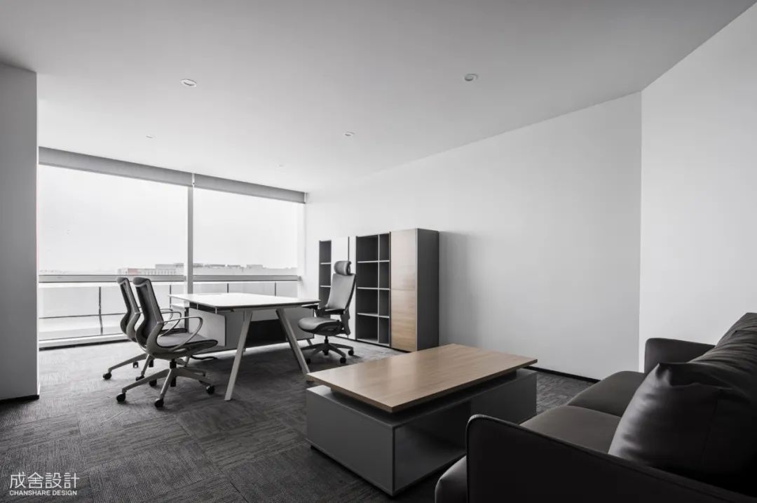 休息區(qū) 休息區(qū)